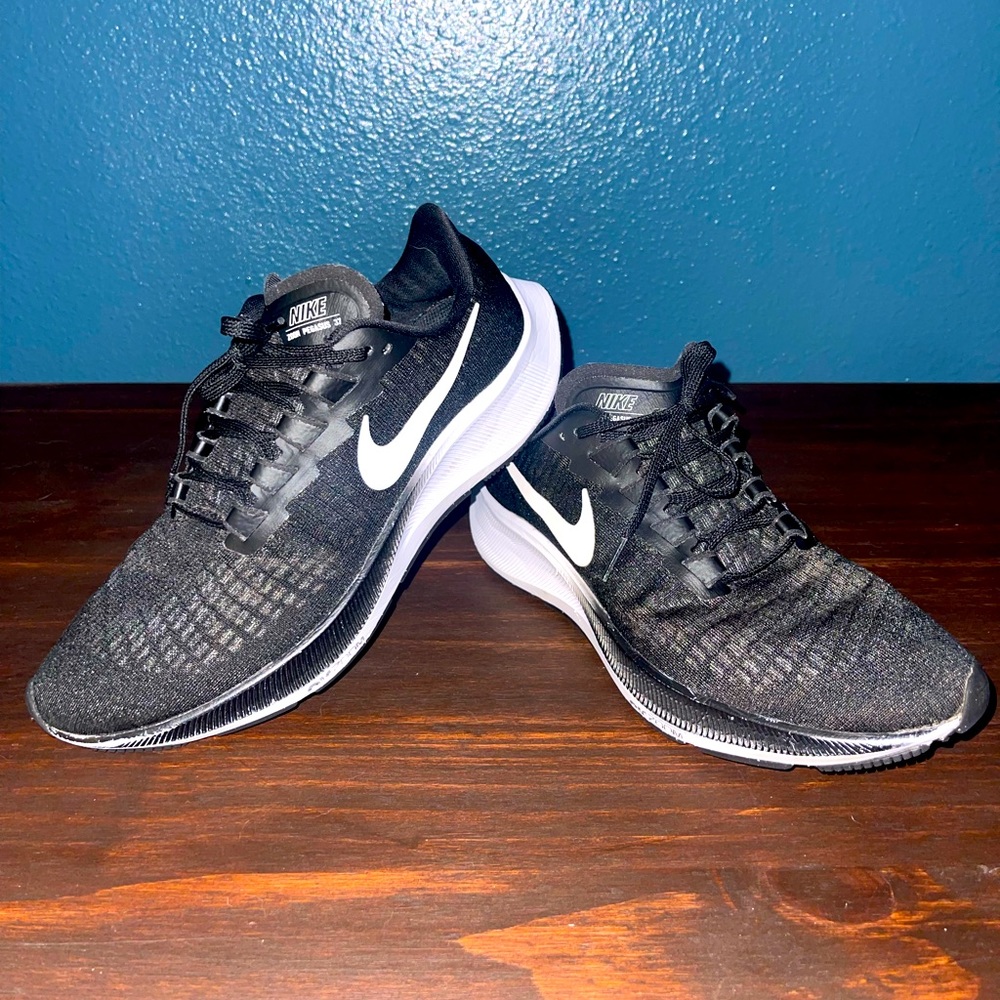 Nike Air Zoom Pegasus 37 Women’s Size 9